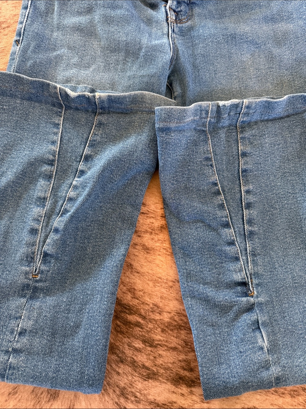 Good American Medium Blue Flare Jeans - Picture 2 of 3
